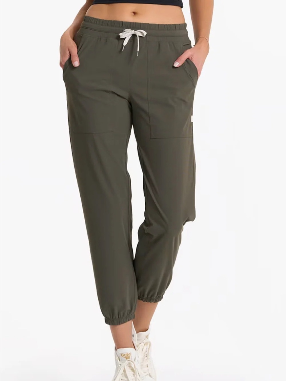 Vuori Miles Jogger Ultralight Sustainably Knit Move with You Pants in Oregano